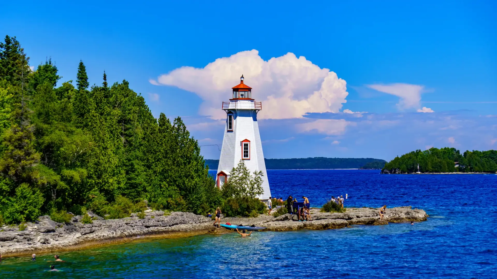 Secant Immigration 6 Tobermory lighthouse 1 scaled