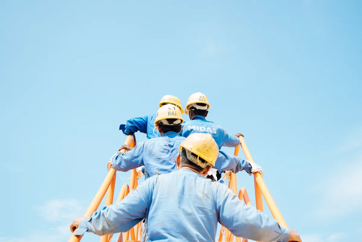 Secantimmigration services new workers
